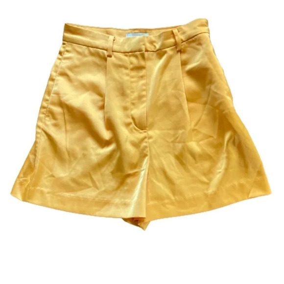 H&M Gold Satin-like High‎ Waisted Shorts, Size 2 - Picture 2 of 13